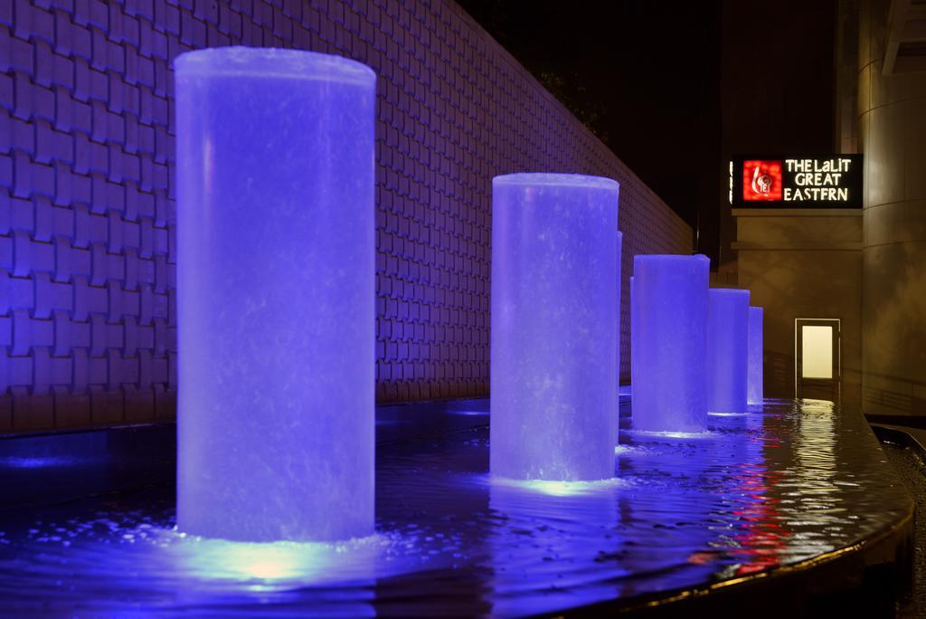 The Lalit Great Eastern Kolkata Hotel Exterior photo Fountains at the La Jolla Playhouse