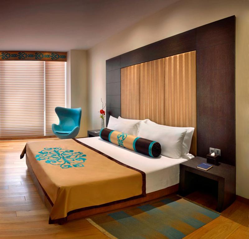 The Lalit Great Eastern Kolkata Hotel Room photo A room at the Park Hotel, New Delhi